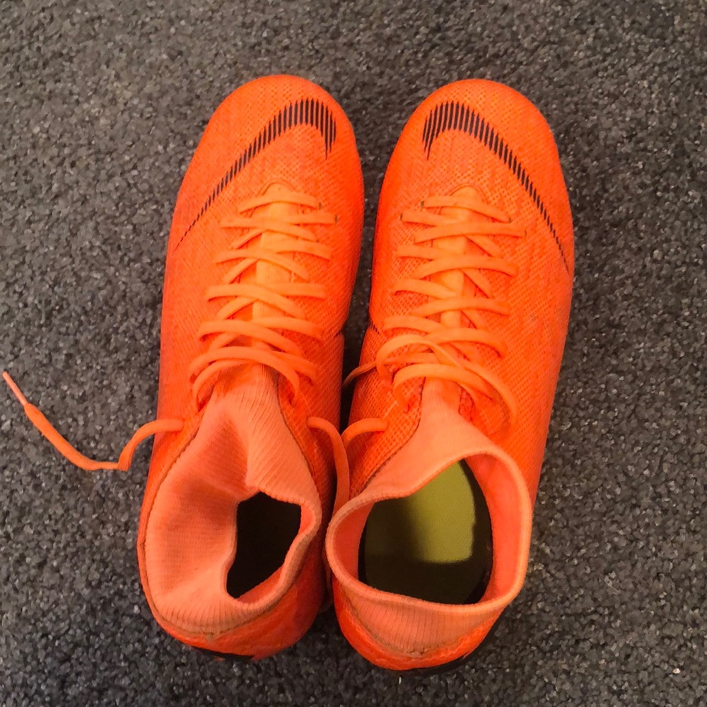 Nike Soccer Cleats, lightly used